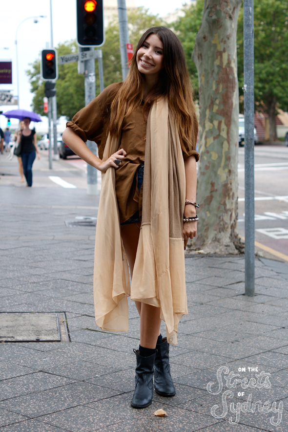 Vanessa-Low-Elle-Magazine-Street-01
